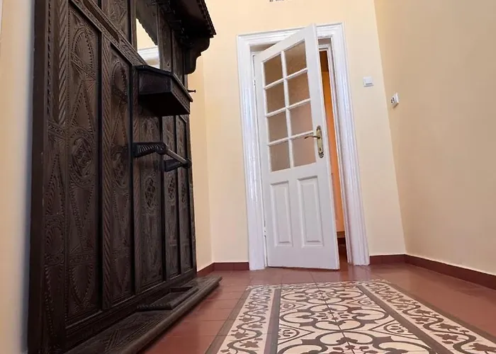 Apartment Aristocrat Near Cismigiu Garden *
